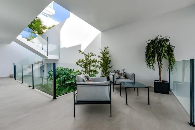 8 bedroom Villa for sale 8 bedroom Villa for sale