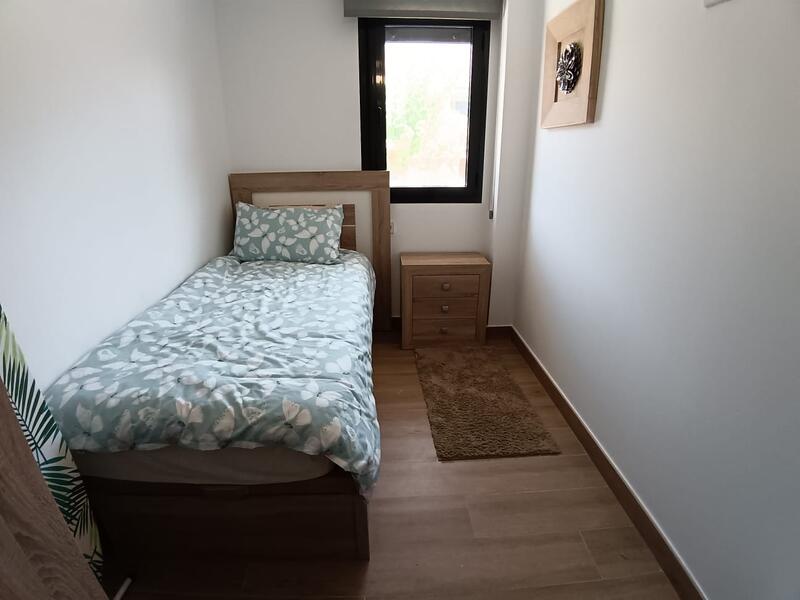 3 спальная комната квартира продается