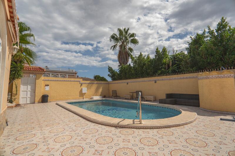 3 slaapkamer Villa Te koop