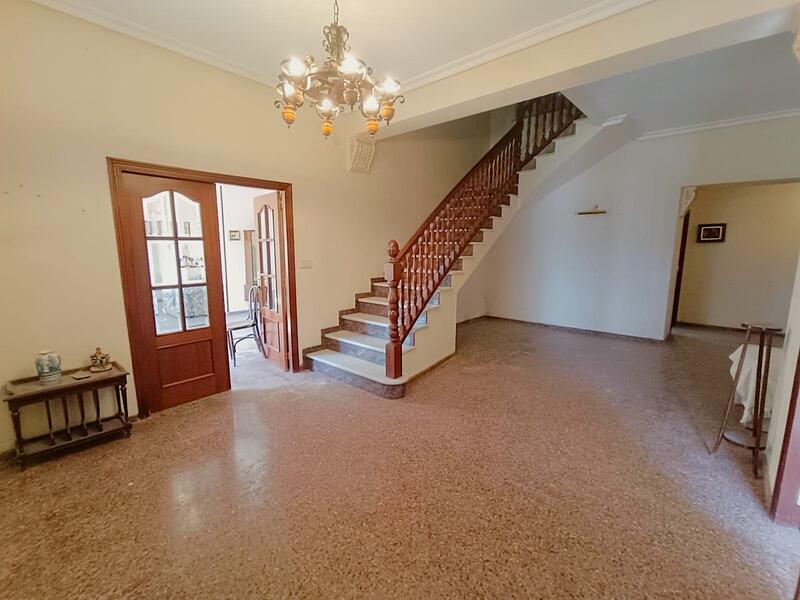 6 bedroom Country House for sale 6 bedroom Country House for sale