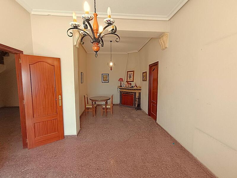 6 bedroom Country House for sale 6 bedroom Country House for sale