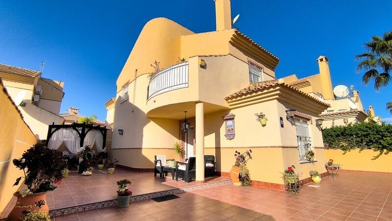 Villa for sale in Ciudad Quesada, Alicante