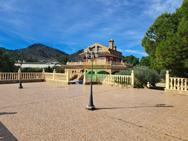 4 bedroom Country House for sale 4 bedroom Country House for sale