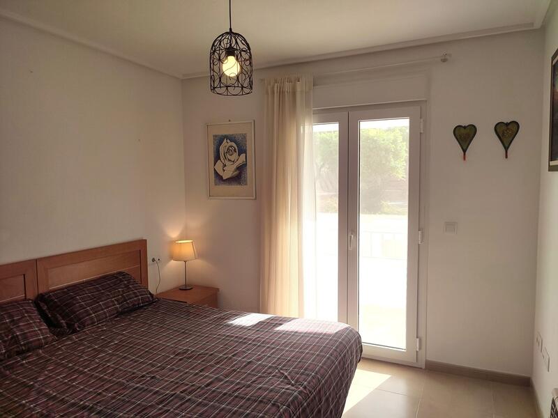 2 slaapkamer Appartement Te koop 2 slaapkamer Appartement Te koop