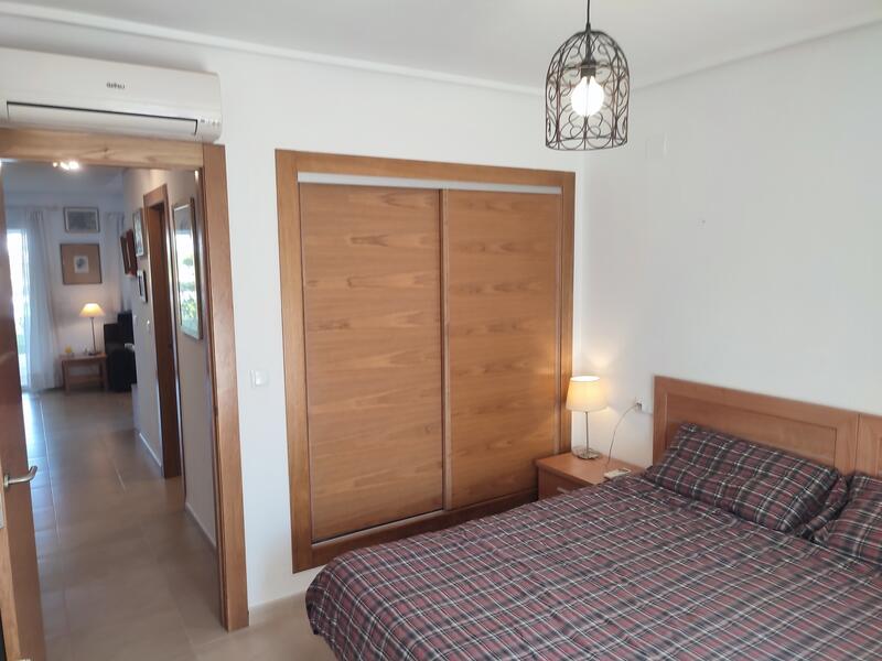 2 slaapkamer Appartement Te koop 2 slaapkamer Appartement Te koop