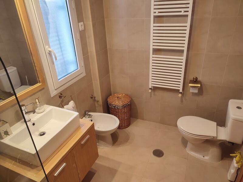 2 slaapkamer Appartement Te koop 2 slaapkamer Appartement Te koop