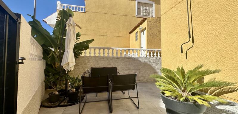 3 bedroom Townhouse for sale 3 bedroom Townhouse for sale