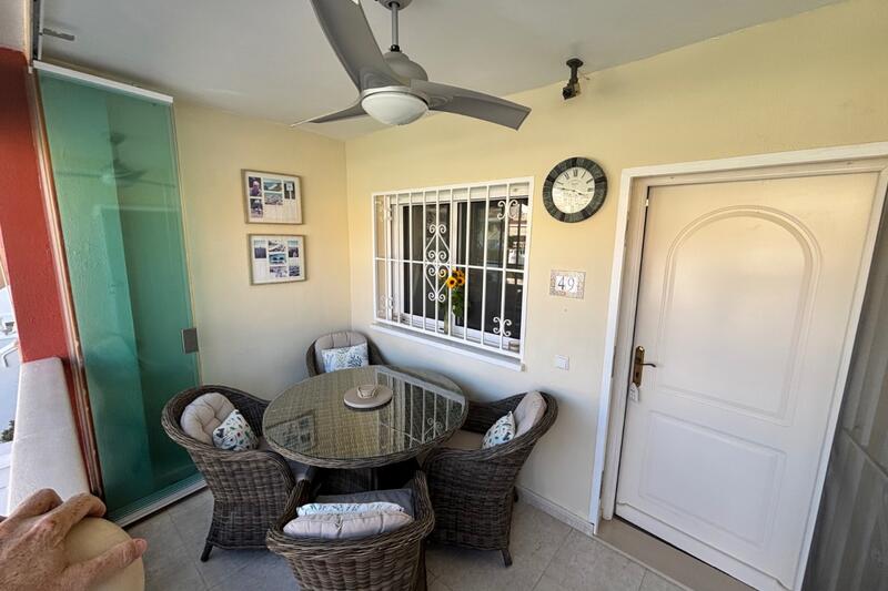 2 bedroom Townhouse for sale