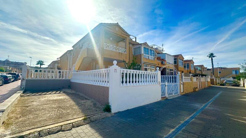 2 bedroom Villa for sale