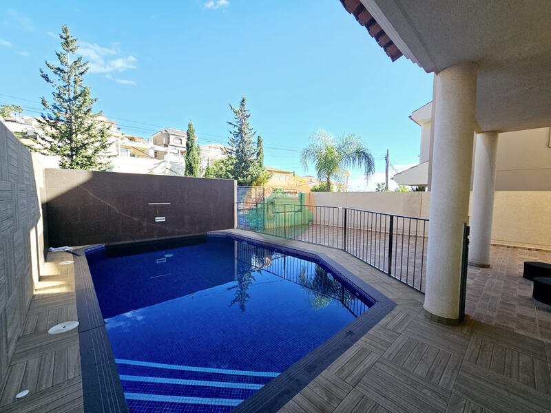 4 bedroom Villa for sale