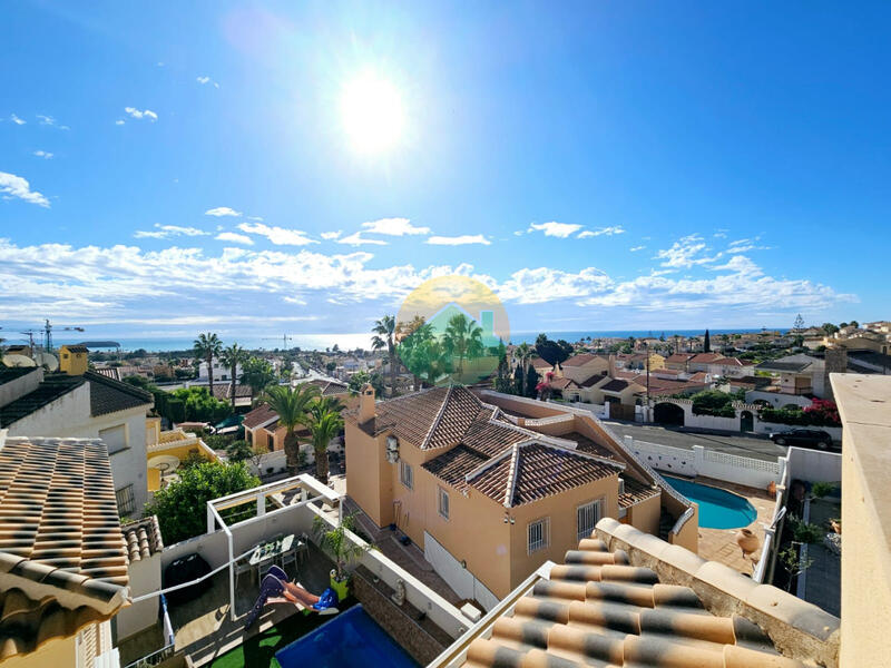 4 bedroom Villa for sale