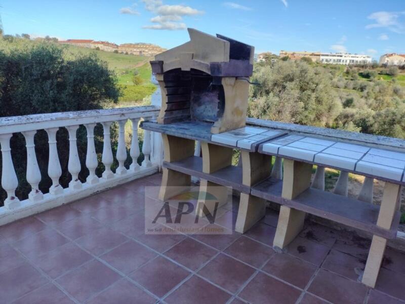 4 bedroom Country House for sale 4 bedroom Country House for sale