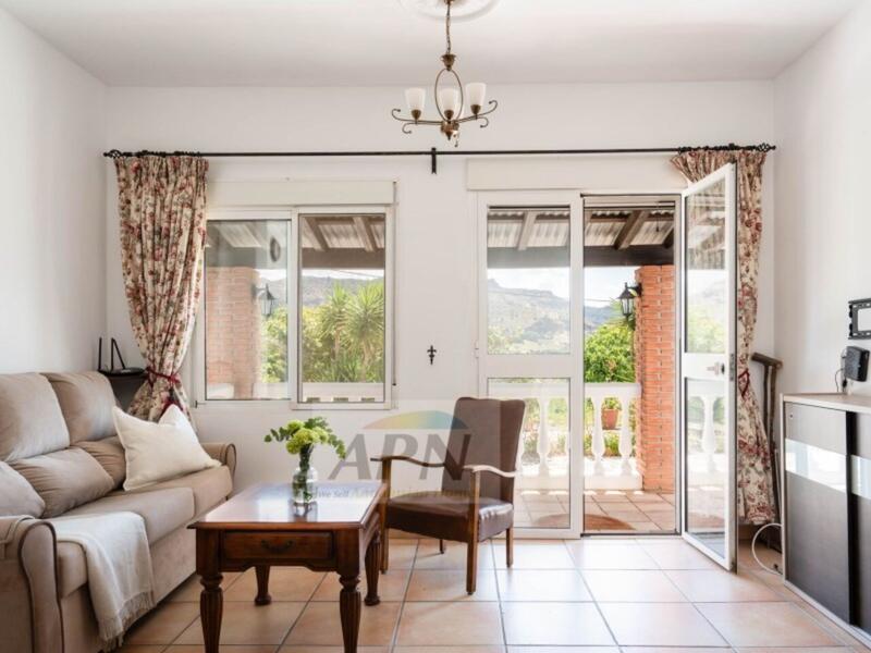 4 bedroom Country House for sale