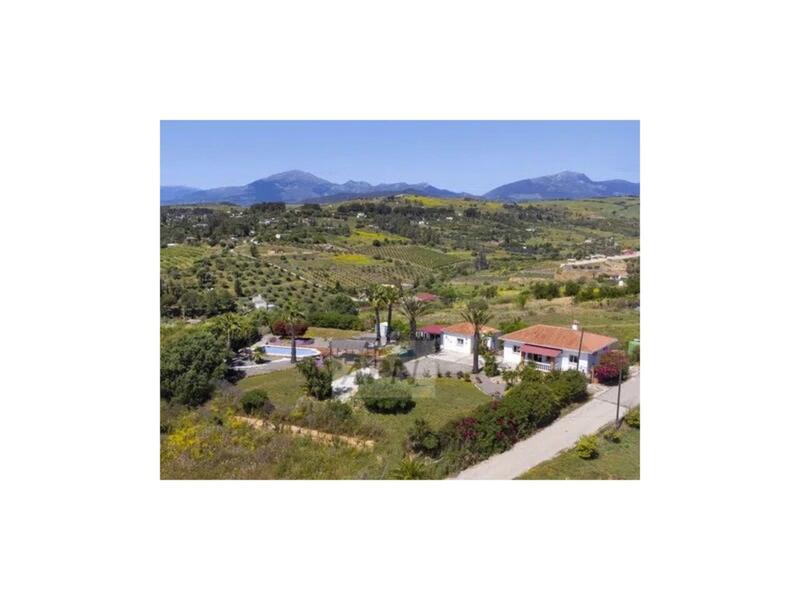 4 bedroom Country House for sale