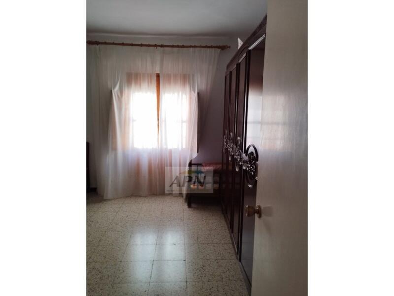 4 bedroom Townhouse for sale