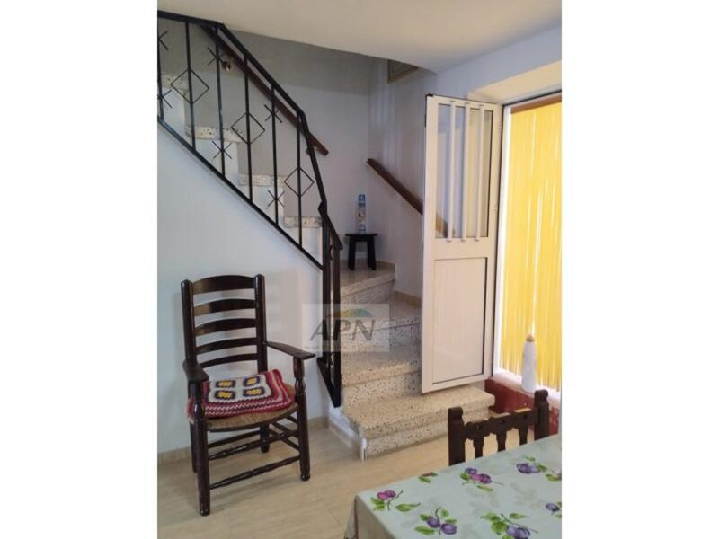 4 bedroom Townhouse for sale