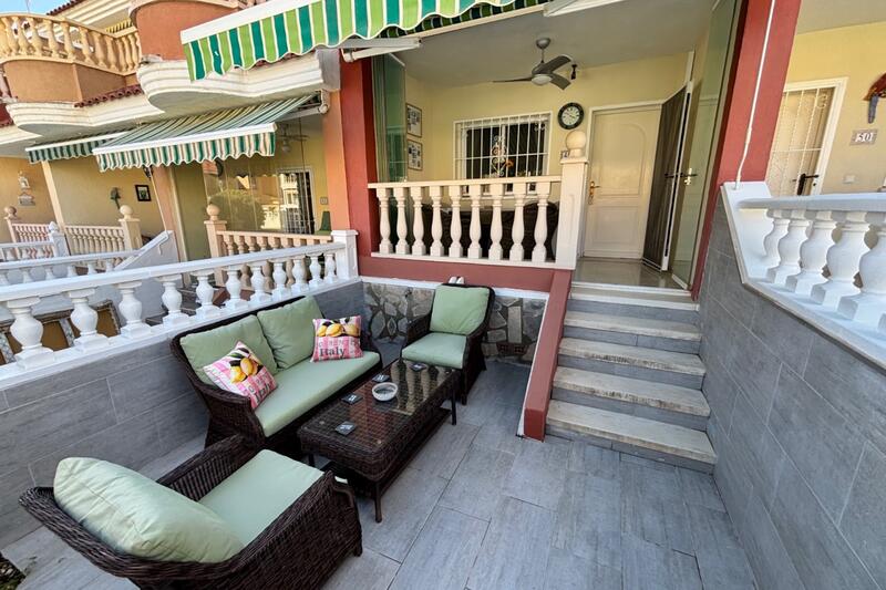 2 bedroom Townhouse for sale