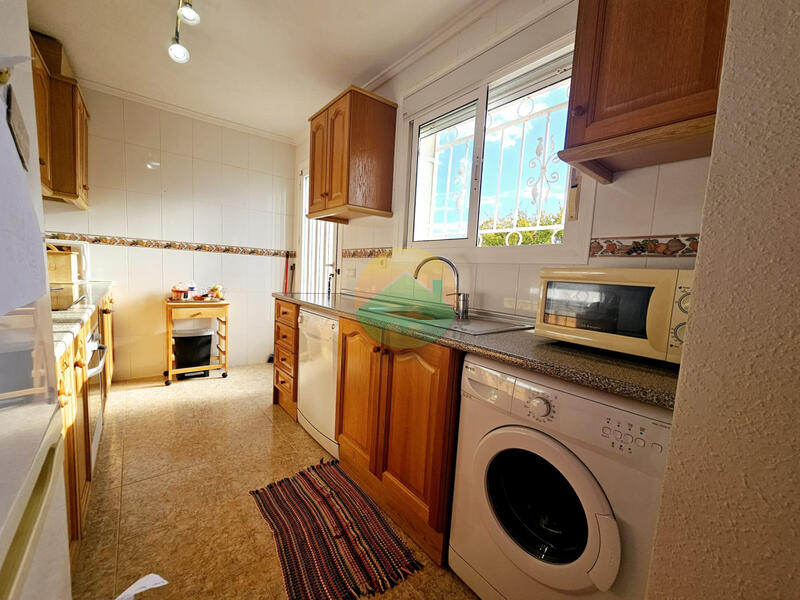 4 спальная комната вилла продается 4 спальная комната вилла продается