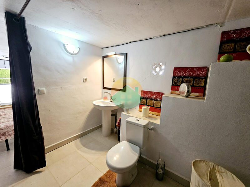 4 спальная комната вилла продается 4 спальная комната вилла продается