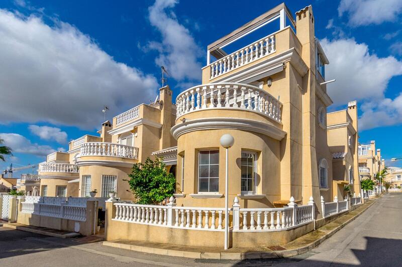 3 soveværelse Duplex til salg