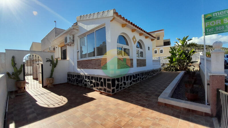 Villa en venta en Camposol, Murcia