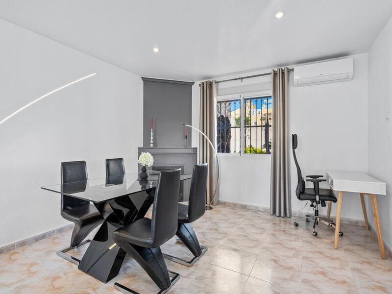 2 bedroom Villa for sale