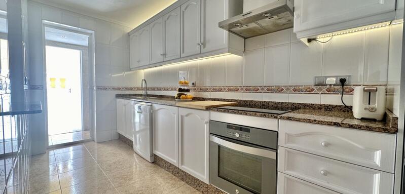 3 bedroom Townhouse for sale