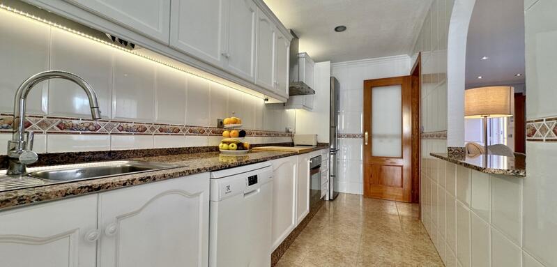 3 bedroom Townhouse for sale