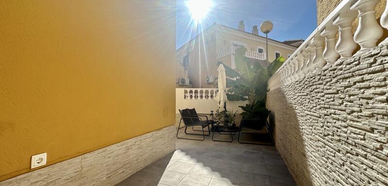 3 bedroom Townhouse for sale