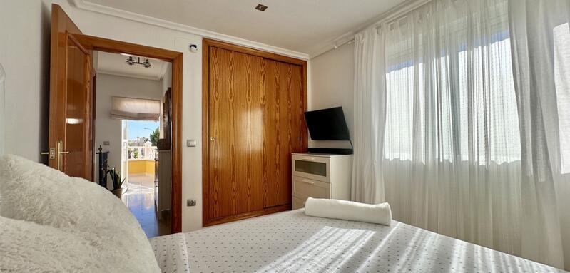 3 bedroom Townhouse for sale