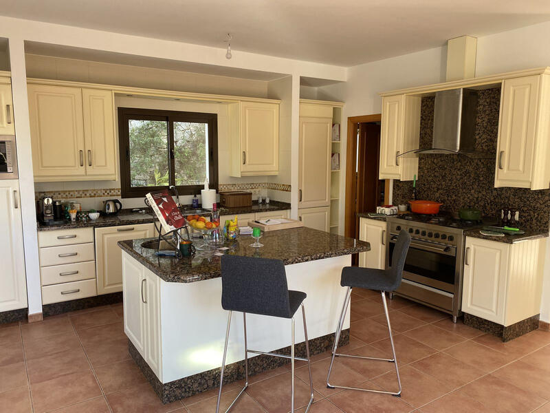 4 bedroom Villa for sale 4 bedroom Villa for sale