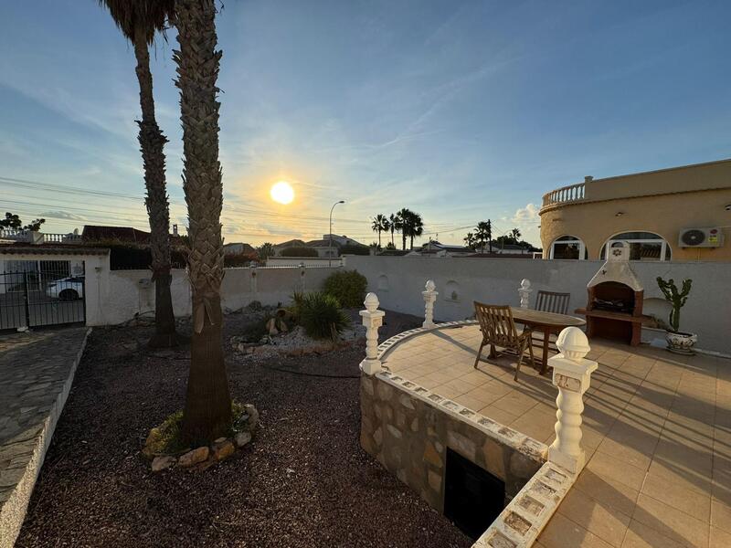 2 bedroom Villa for sale