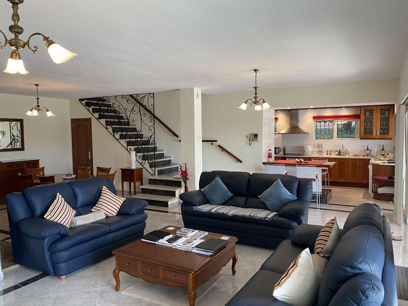 4 bedroom Villa for sale