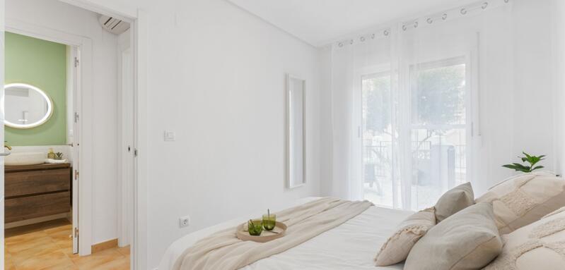 2 bedroom Townhouse for sale