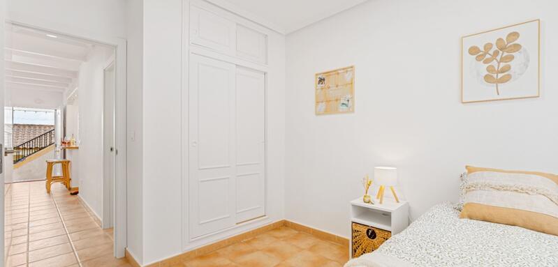 2 bedroom Townhouse for sale