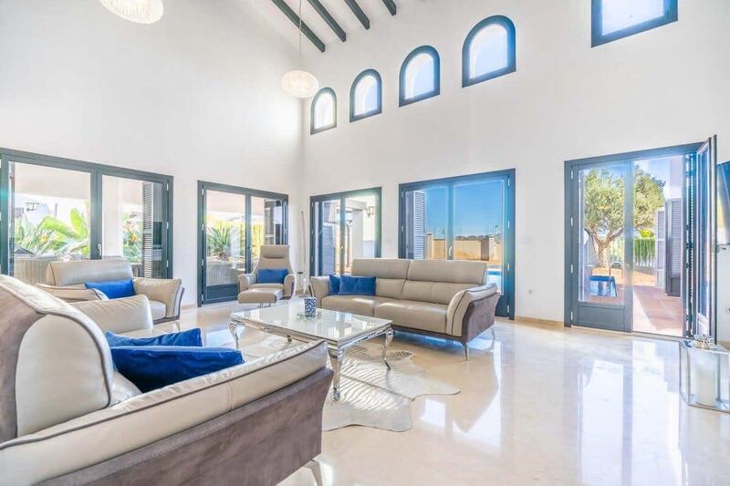 5 bedroom Villa for sale