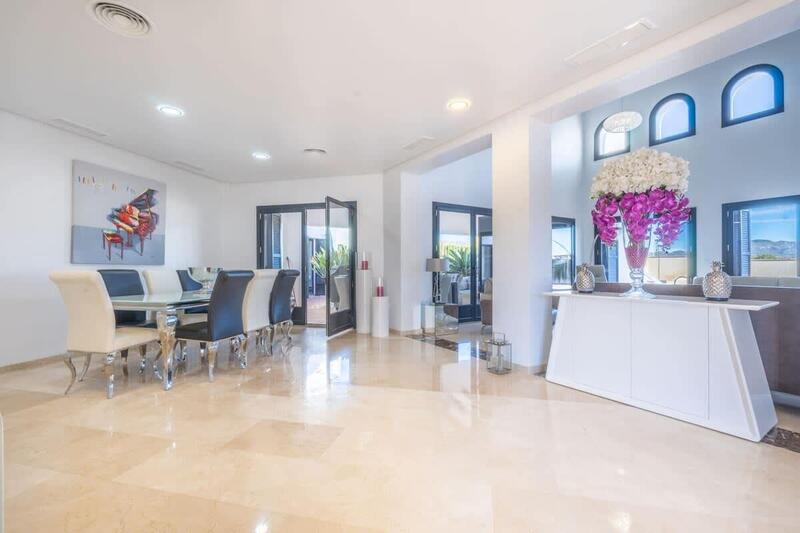 5 bedroom Villa for sale