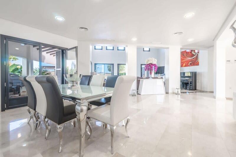 5 bedroom Villa for sale