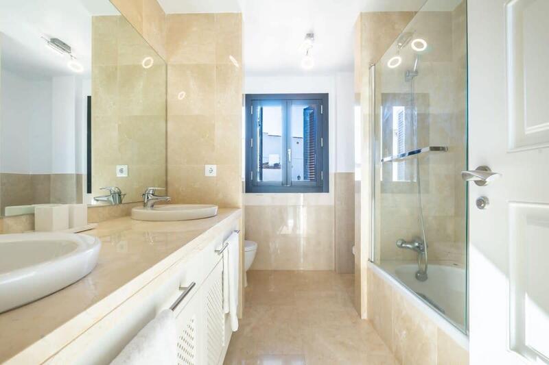 5 bedroom Villa for sale