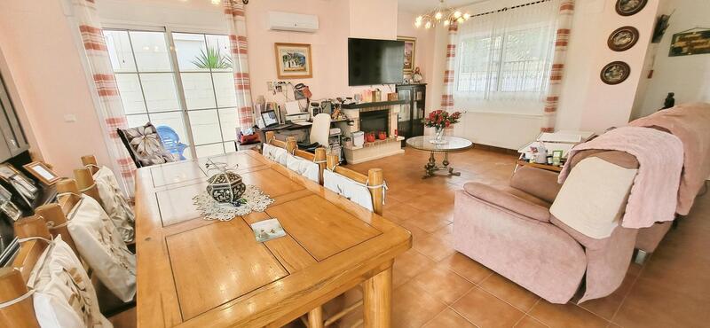 3 bedroom Villa for sale 3 bedroom Villa for sale