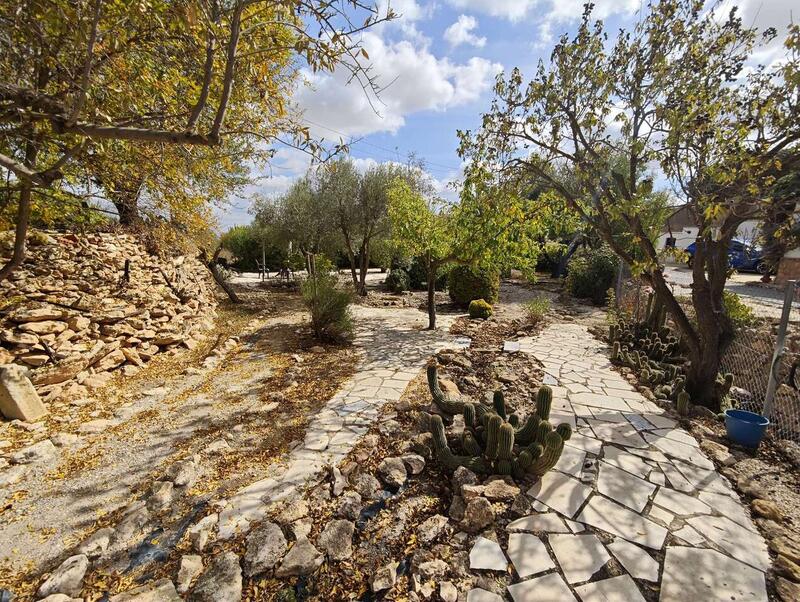 4 bedroom Country House for sale 4 bedroom Country House for sale