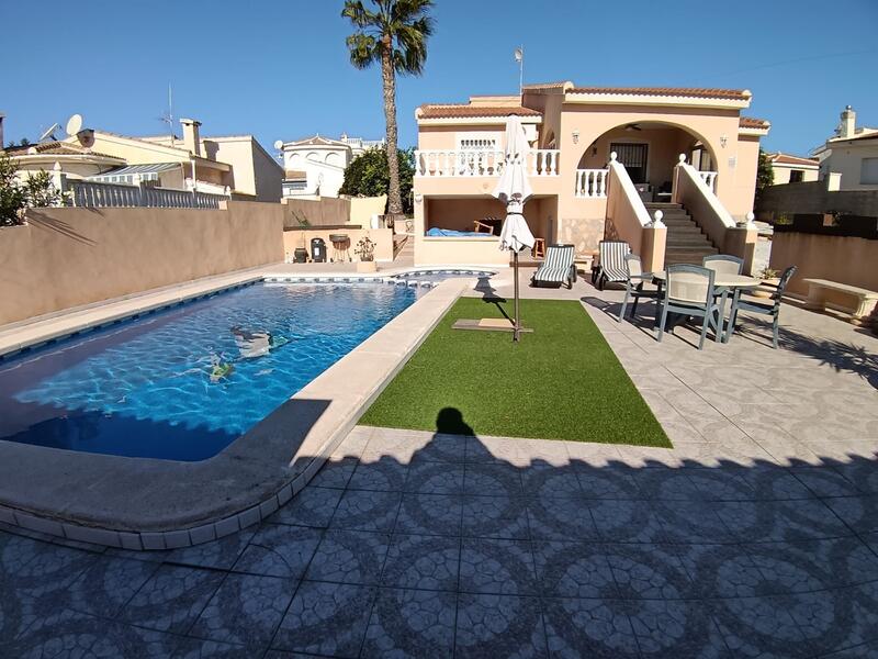 Villa Te koop in Ciudad Quesada, Alicante