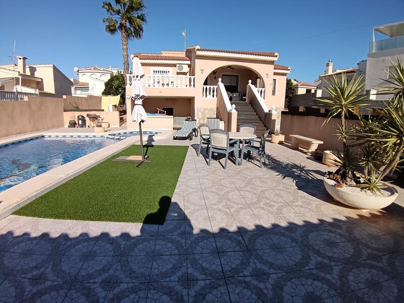 3 slaapkamer Villa Te koop