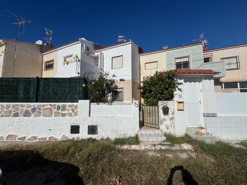 2 Cuarto Villa en venta