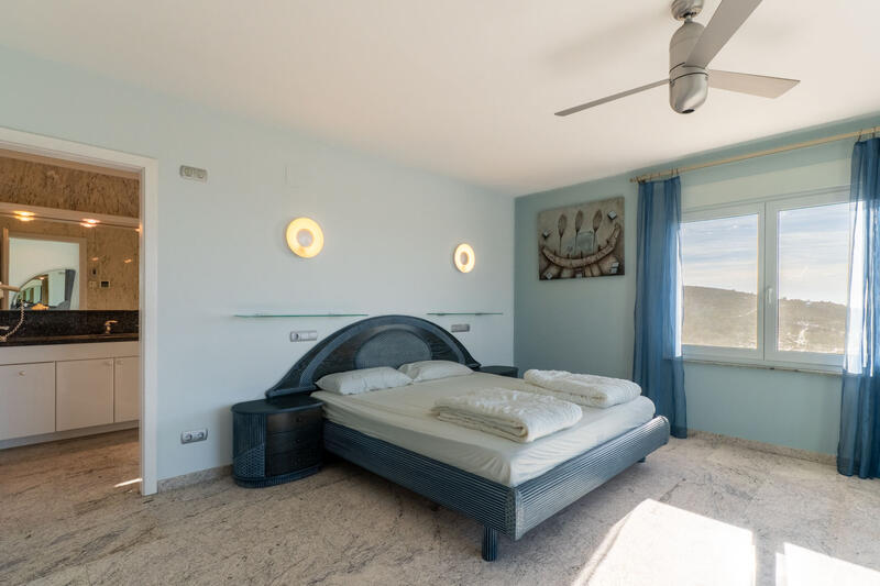 4 slaapkamer Villa Te koop