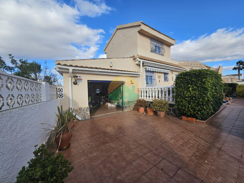 3 bedroom Villa for sale