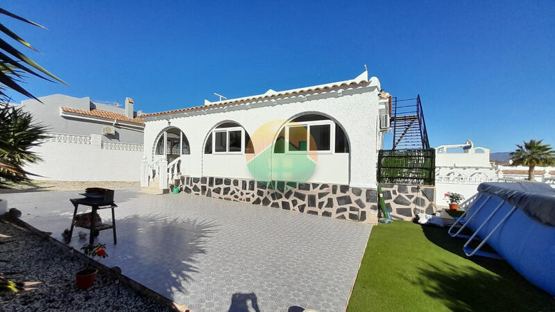 Villa en venta en Camposol, Murcia