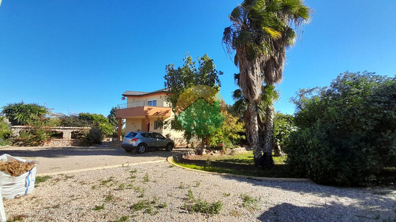 3 soverom Herregård til salgs