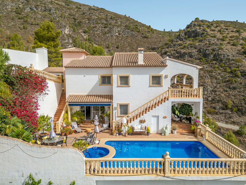 Villa for sale in Pego, Alicante