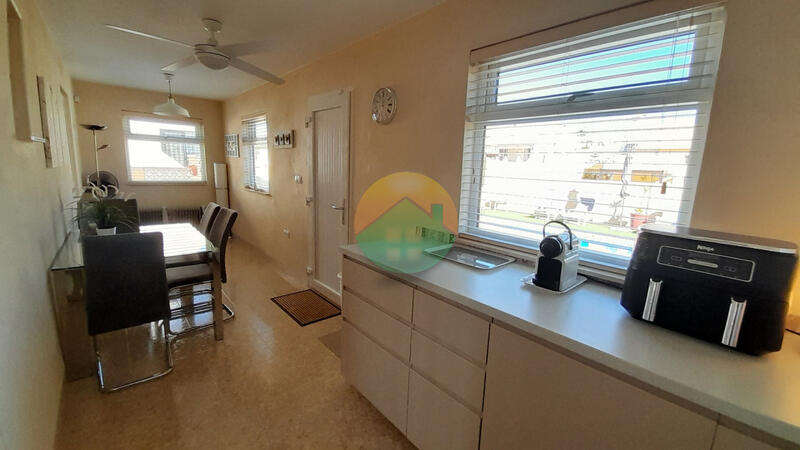 2 Cuarto Villa en venta